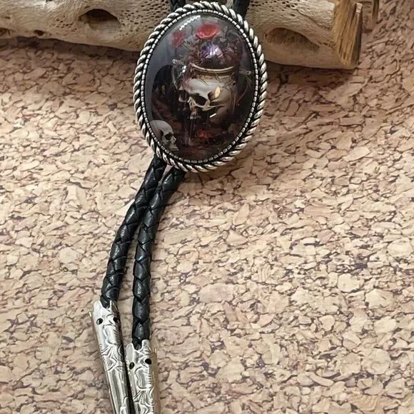 - Gothic Skull Rose Witch Leather Bolo Tie Lariat Necklace Wedding Purple Xmas - Picture 5 of 16